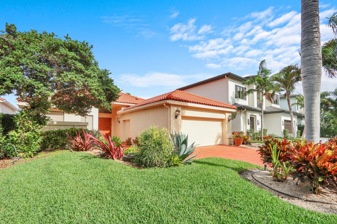 For Sale: $1,995,000 (3 beds, 4 baths, 2692 Square Feet)