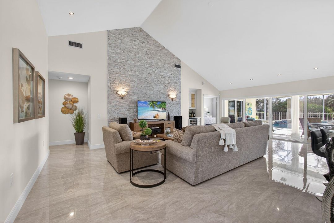 待售: $869,000 (3 贝兹, 2 浴室, 1974 平方英尺)