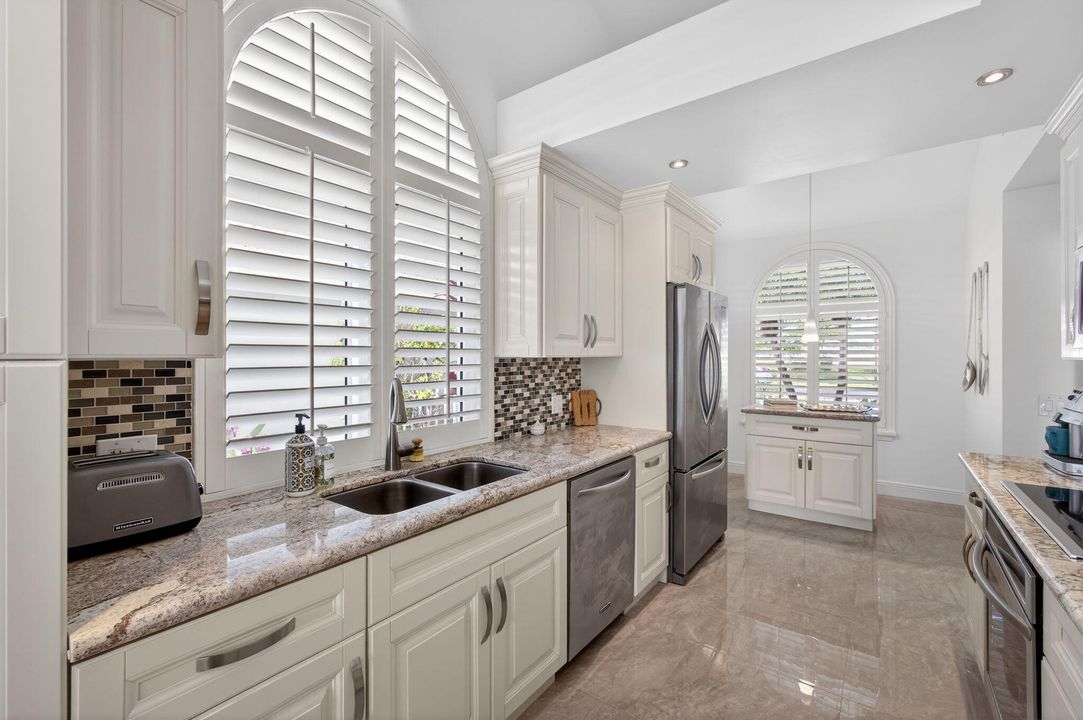 待售: $869,000 (3 贝兹, 2 浴室, 1974 平方英尺)