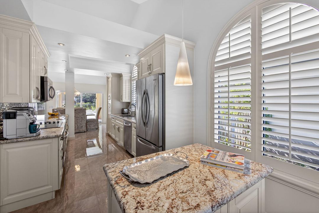 待售: $869,000 (3 贝兹, 2 浴室, 1974 平方英尺)