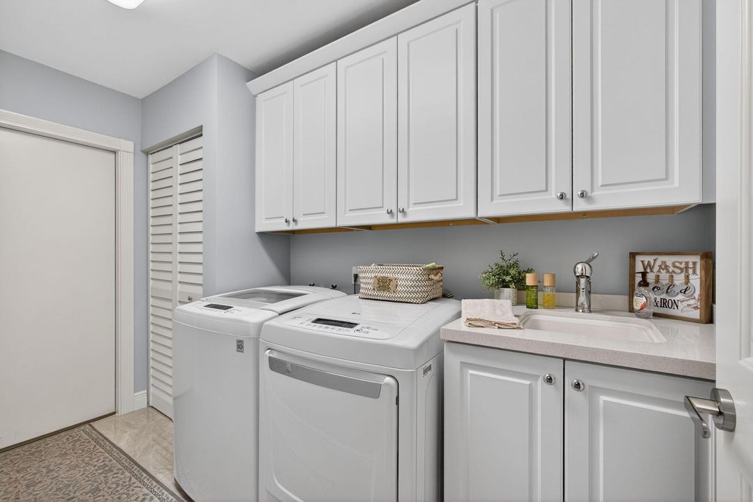 待售: $869,000 (3 贝兹, 2 浴室, 1974 平方英尺)