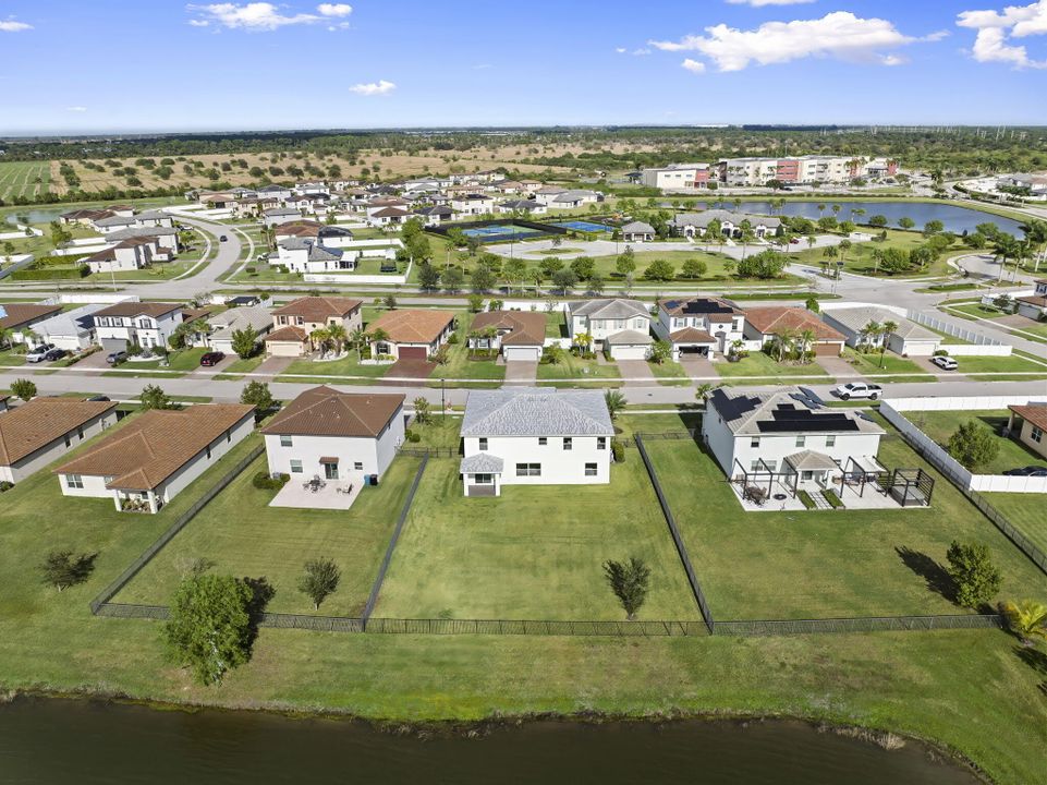 En Venta: $620,000 (5 camas, 4 baños, 3367 Pies cuadrados)