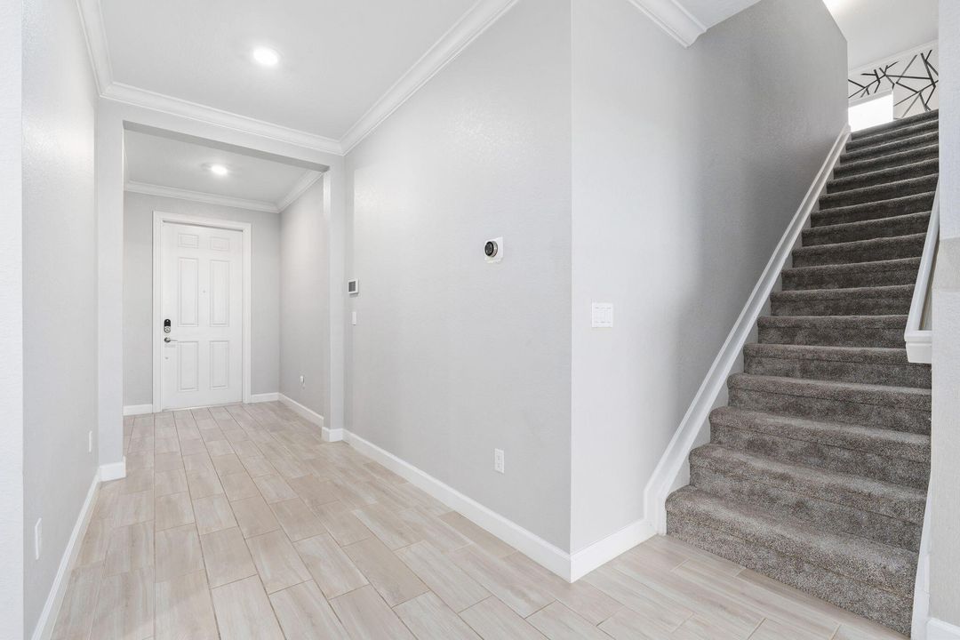 En Venta: $620,000 (5 camas, 4 baños, 3367 Pies cuadrados)