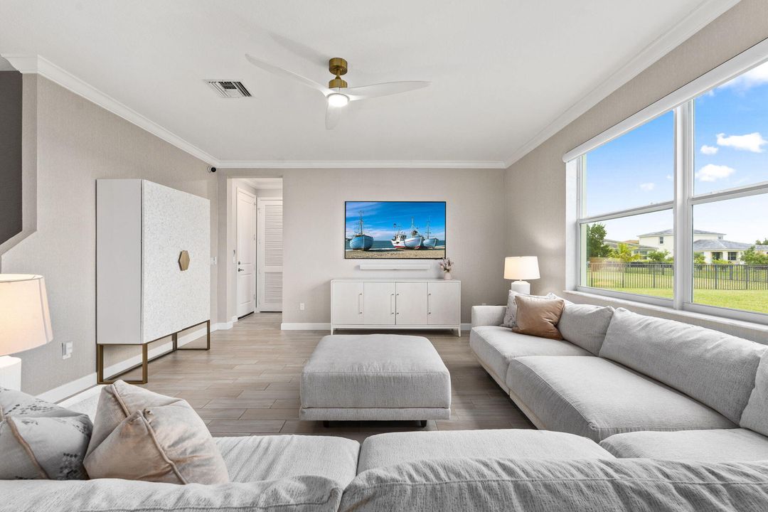 En Venta: $620,000 (5 camas, 4 baños, 3367 Pies cuadrados)