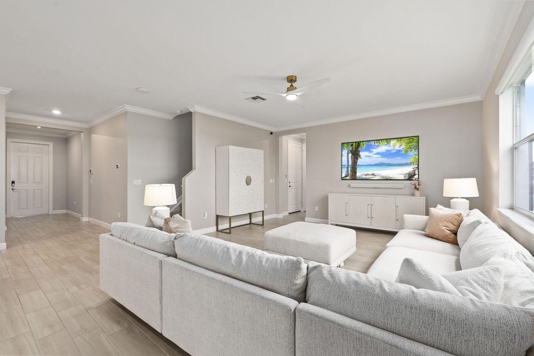 En Venta: $620,000 (5 camas, 4 baños, 3367 Pies cuadrados)