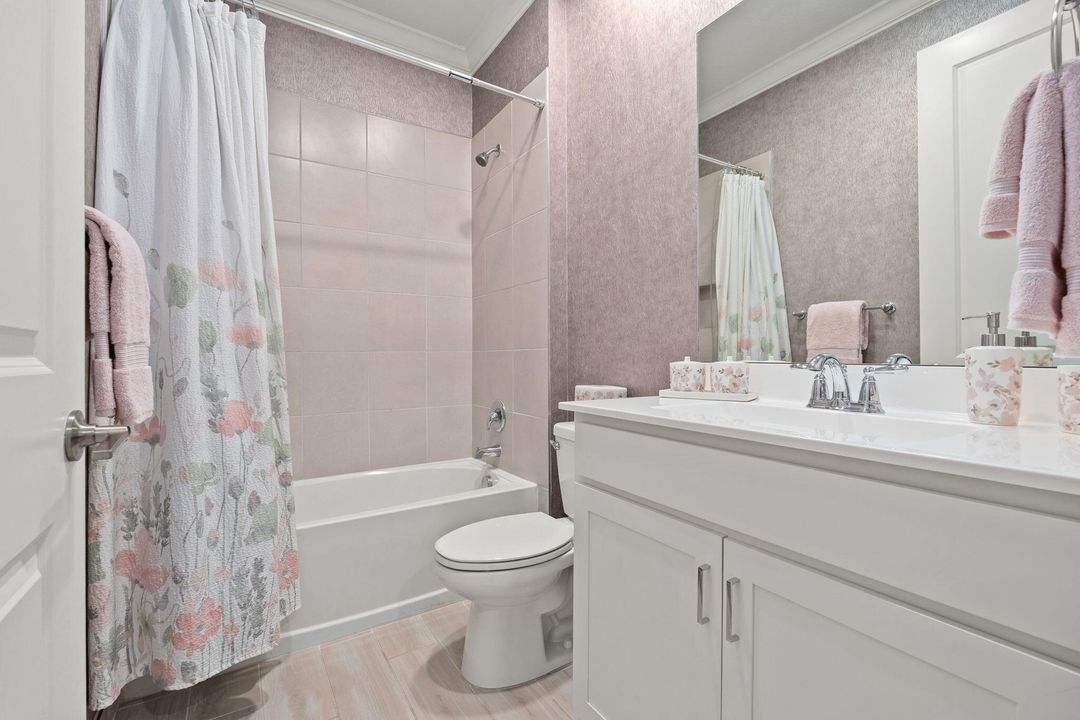 En Venta: $620,000 (5 camas, 4 baños, 3367 Pies cuadrados)