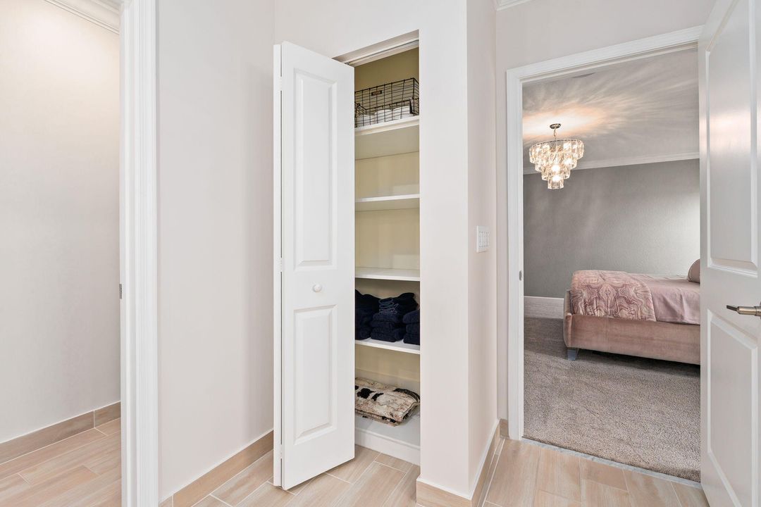 En Venta: $620,000 (5 camas, 4 baños, 3367 Pies cuadrados)