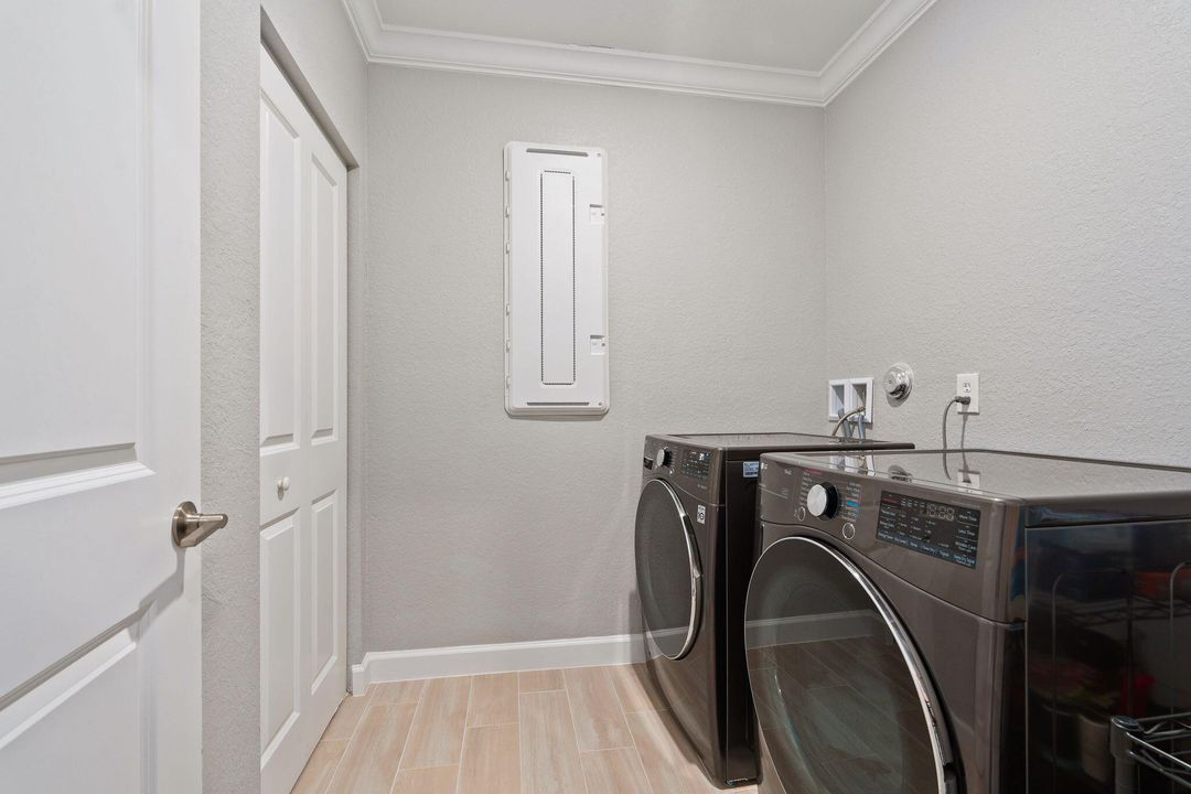 En Venta: $620,000 (5 camas, 4 baños, 3367 Pies cuadrados)