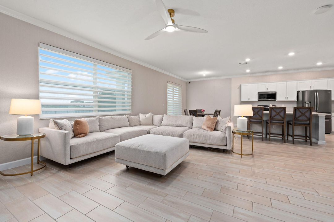 En Venta: $620,000 (5 camas, 4 baños, 3367 Pies cuadrados)