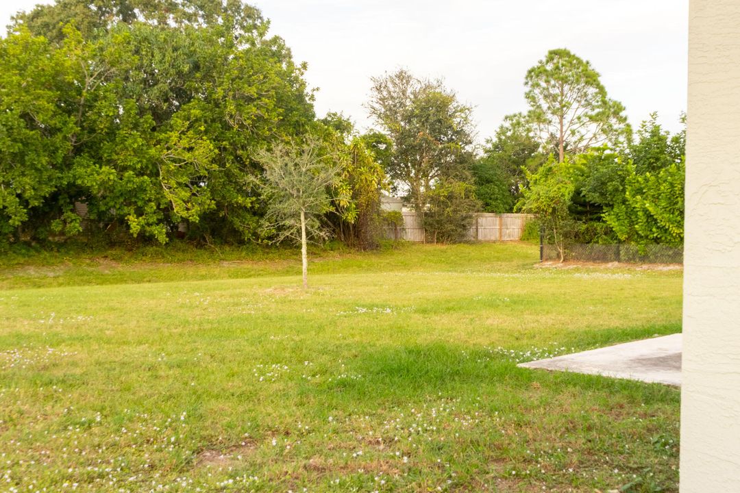 For Sale: $430,000 (4 beds, 2 baths, 1806 Square Feet)