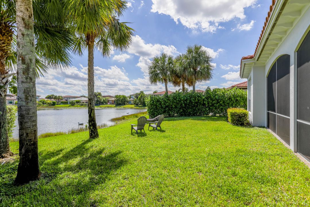 En Venta: $989,000 (5 camas, 3 baños, 3326 Pies cuadrados)