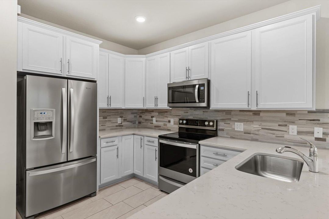 В аренду: $3,000 (2 спален, 2 ванн, 1554 Квадратных фут)