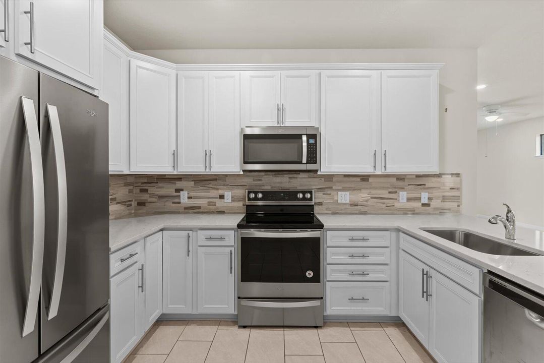 В аренду: $3,000 (2 спален, 2 ванн, 1554 Квадратных фут)