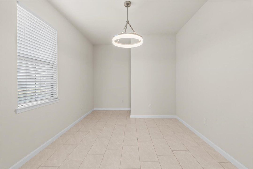 В аренду: $3,000 (2 спален, 2 ванн, 1554 Квадратных фут)