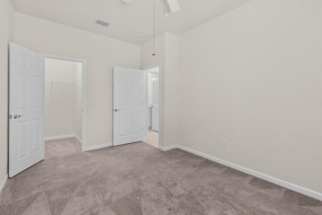 В аренду: $3,000 (2 спален, 2 ванн, 1554 Квадратных фут)