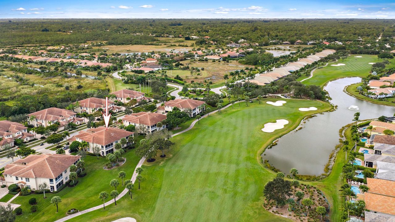 En Venta: $599,000 (2 camas, 2 baños, 2327 Pies cuadrados)