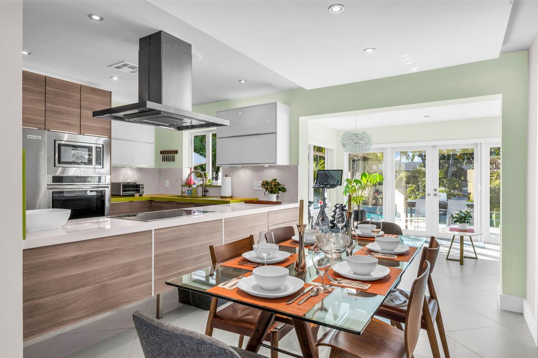 На продажу: $1,225,000 (3 спален, 2 ванн, 1396 Квадратных фут)