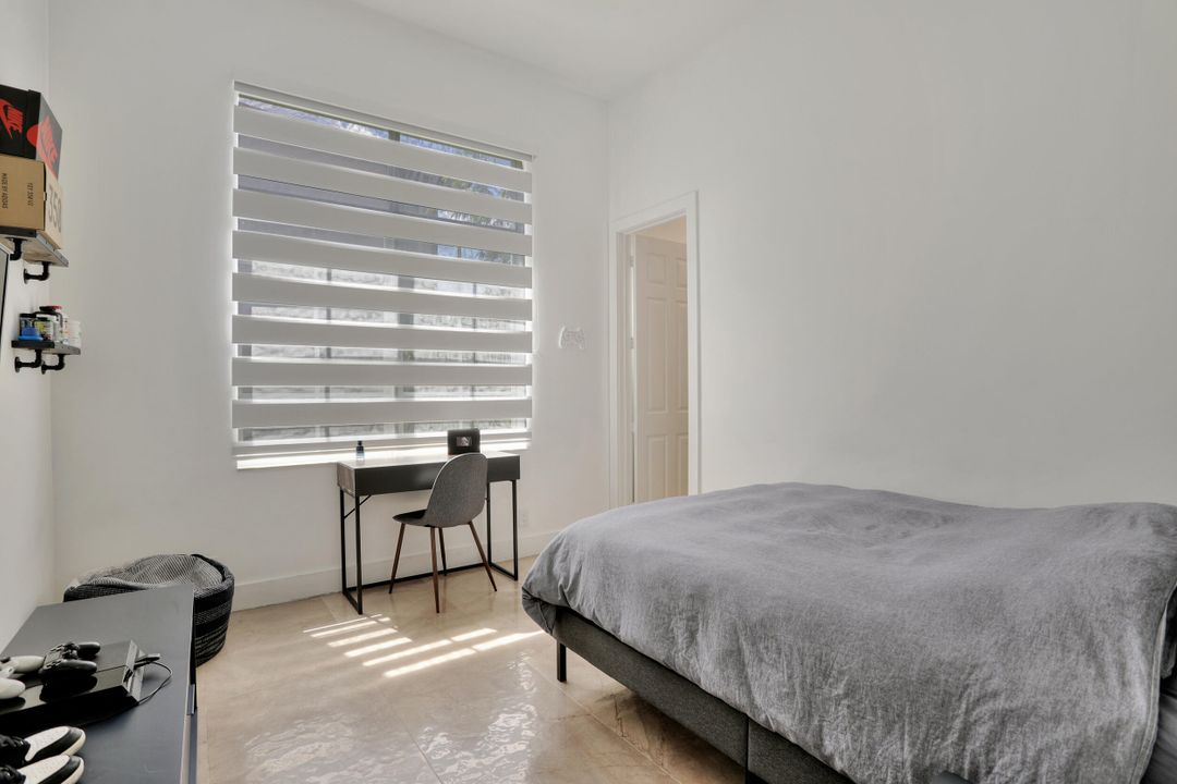 En Venta: $989,000 (5 camas, 3 baños, 3326 Pies cuadrados)