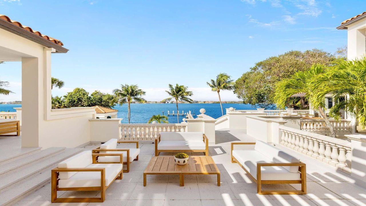 待售: $44,900,000 (8 贝兹, 10 浴室, 12378 平方英尺)