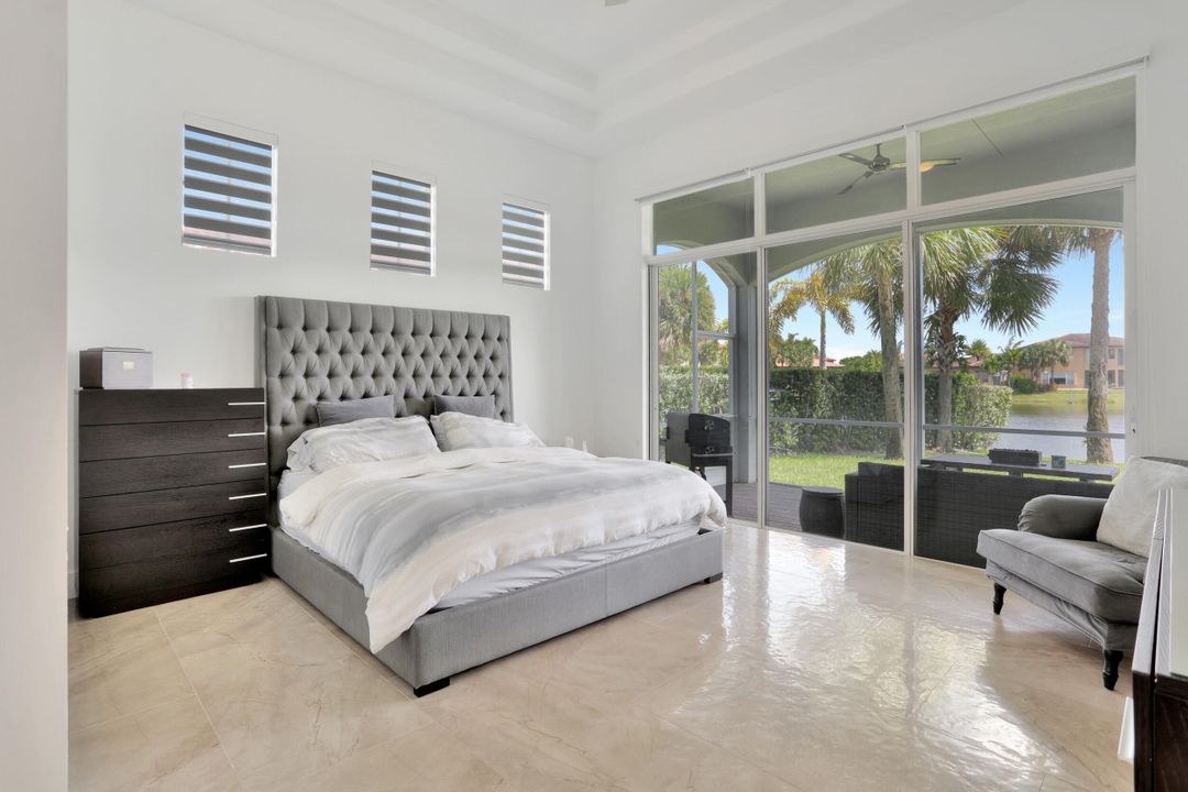 En Venta: $989,000 (5 camas, 3 baños, 3326 Pies cuadrados)