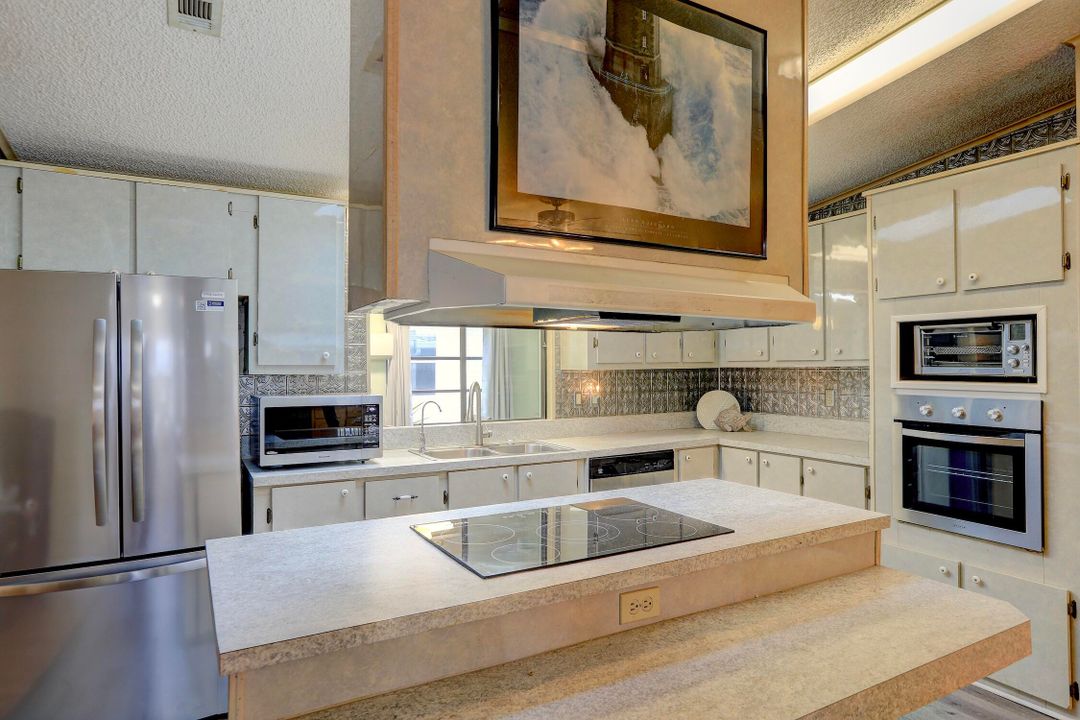 待售: $197,000 (2 贝兹, 2 浴室, 1380 平方英尺)