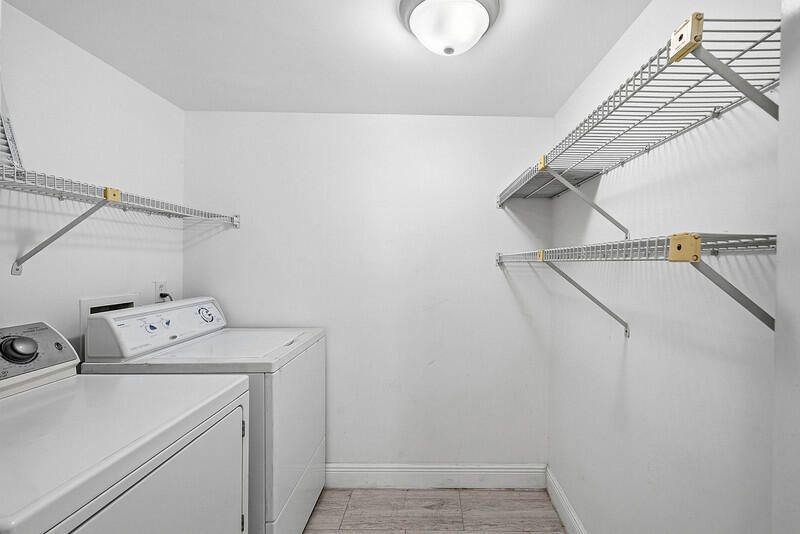 На продажу: $249,000 (3 спален, 2 ванн, 1462 Квадратных фут)