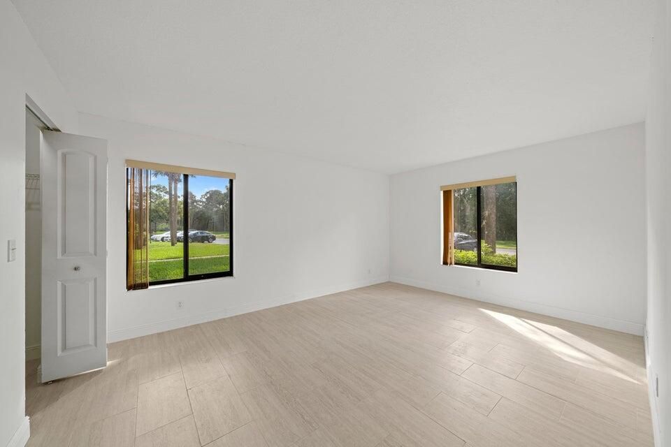 На продажу: $249,000 (3 спален, 2 ванн, 1462 Квадратных фут)