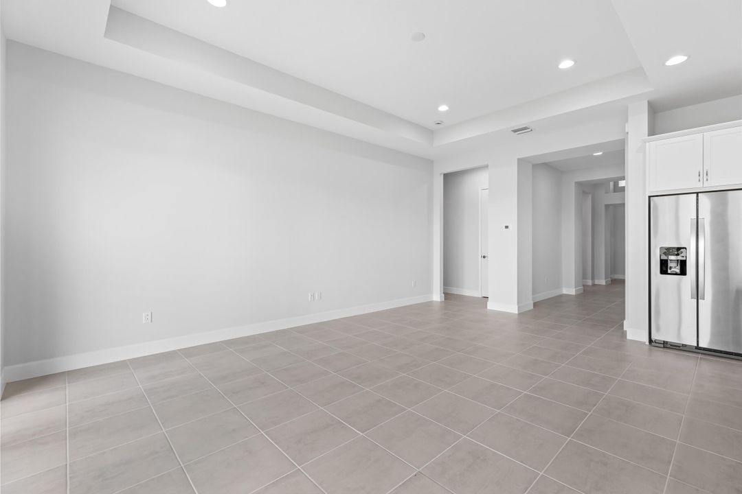 For Rent: $3,800 (3 beds, 2 baths, 2322 Square Feet)