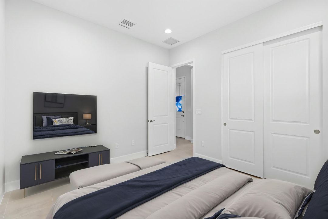 For Rent: $3,800 (3 beds, 2 baths, 2322 Square Feet)