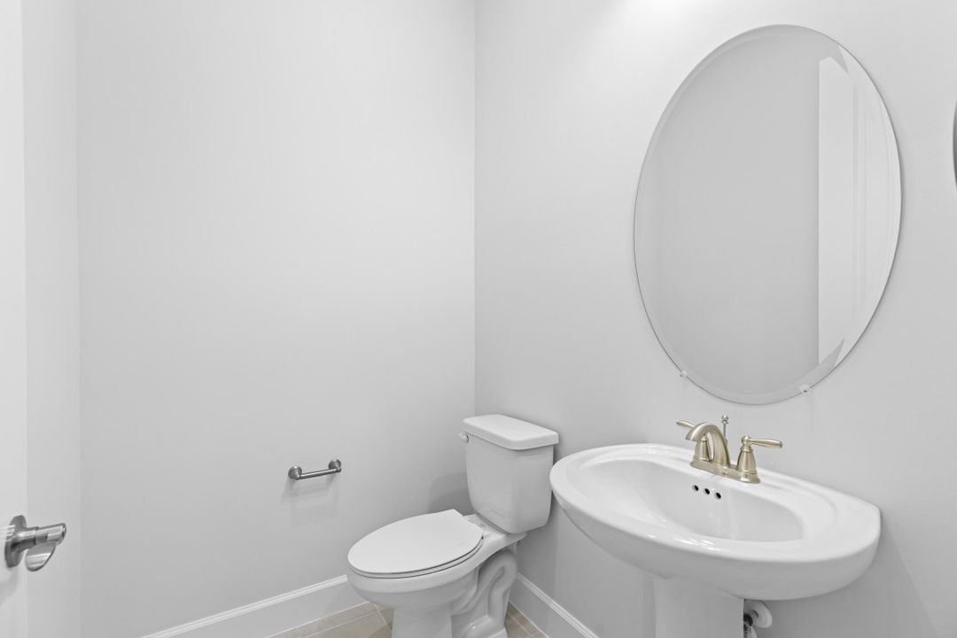 For Rent: $3,800 (3 beds, 2 baths, 2322 Square Feet)