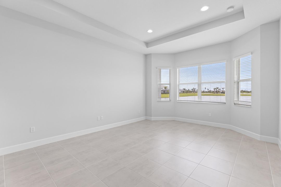 For Rent: $3,800 (3 beds, 2 baths, 2322 Square Feet)