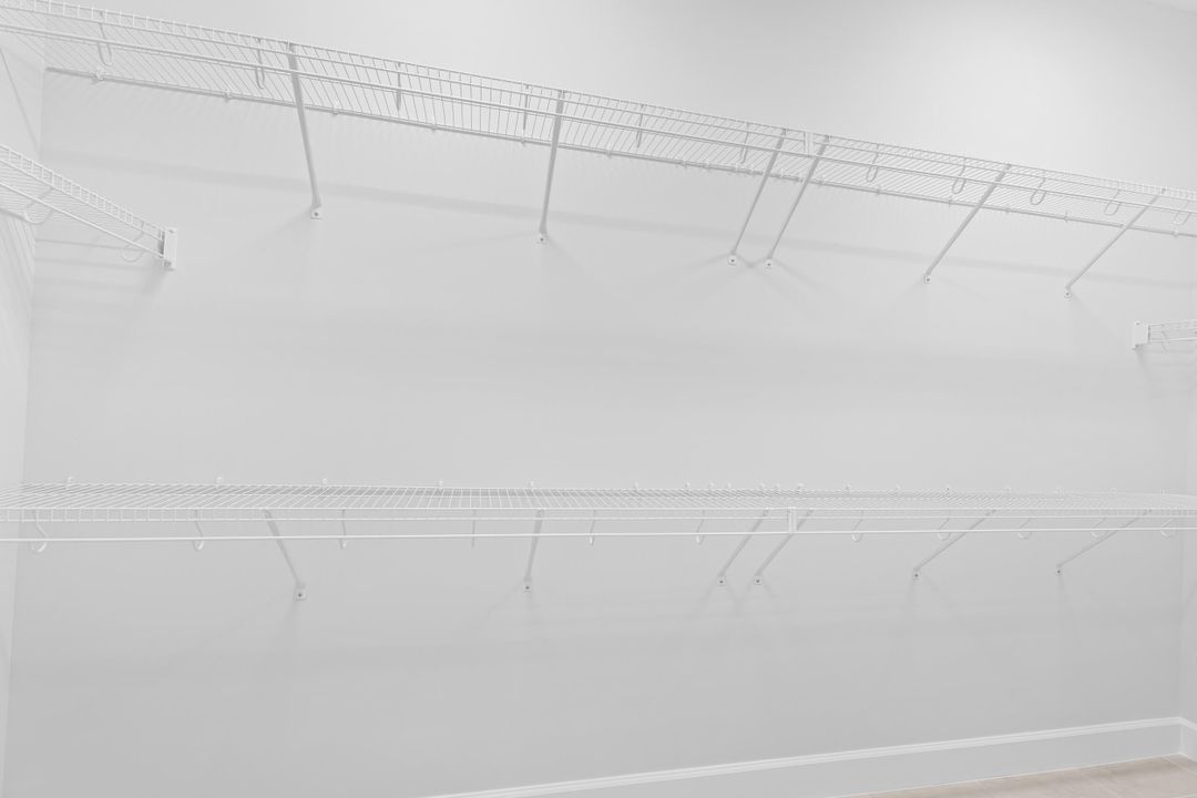 For Rent: $3,800 (3 beds, 2 baths, 2322 Square Feet)