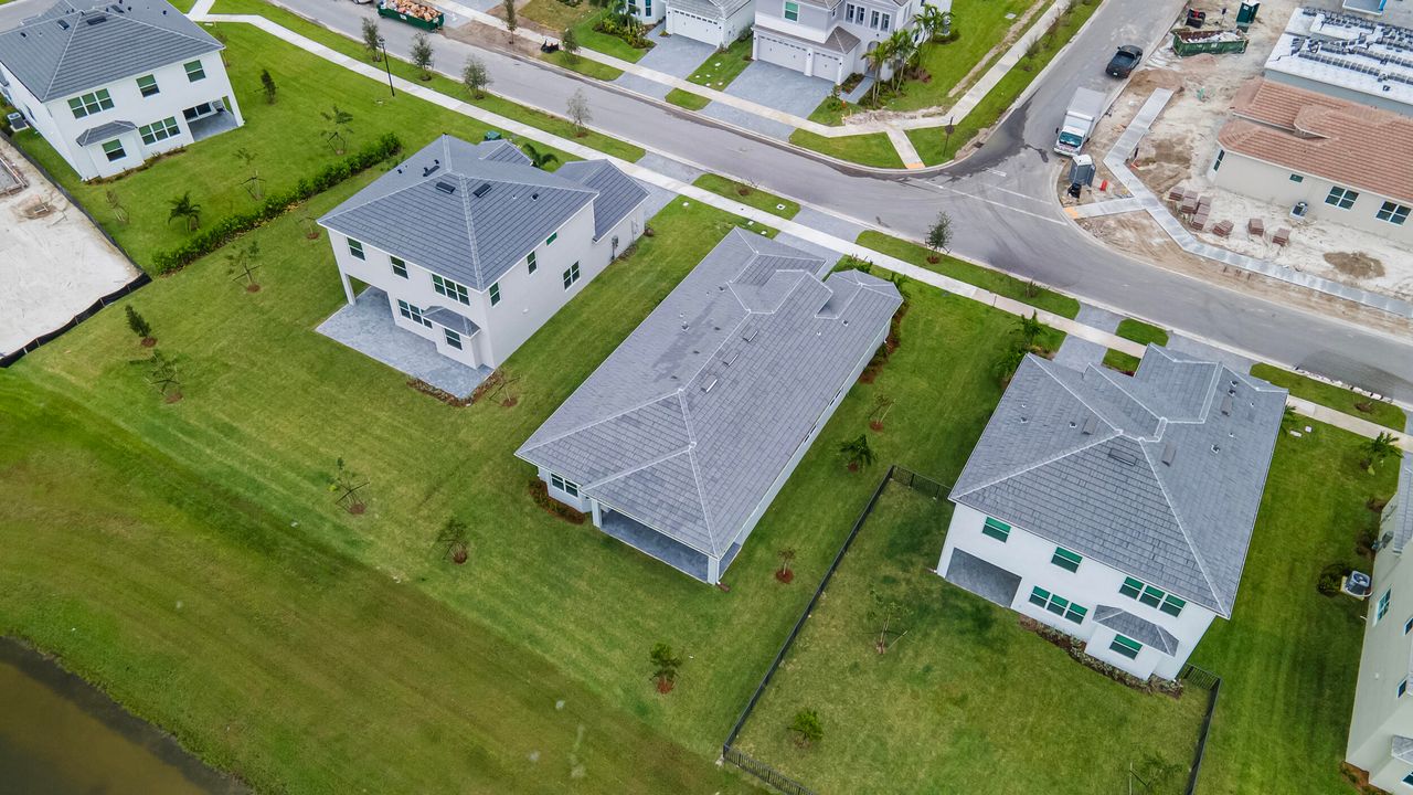 For Rent: $3,800 (3 beds, 2 baths, 2322 Square Feet)