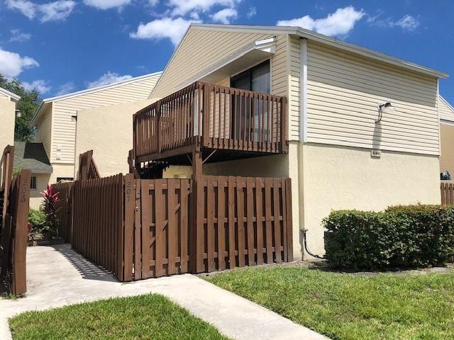 For Rent: $1,650 (1 beds, 1 baths, 627 Square Feet)