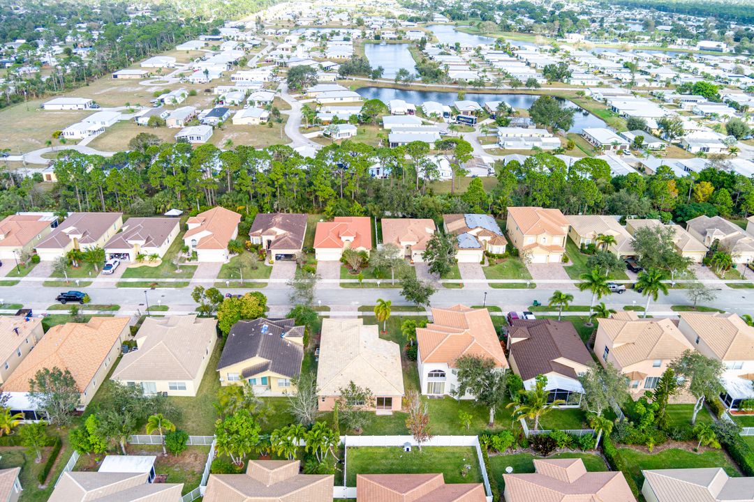 For Sale: $339,000 (4 beds, 2 baths, 2000 Square Feet)