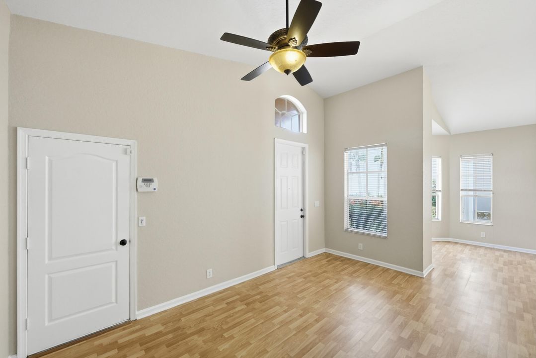 For Sale: $339,000 (4 beds, 2 baths, 2000 Square Feet)