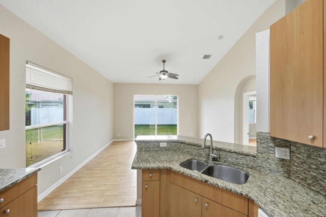 For Sale: $339,000 (4 beds, 2 baths, 2000 Square Feet)