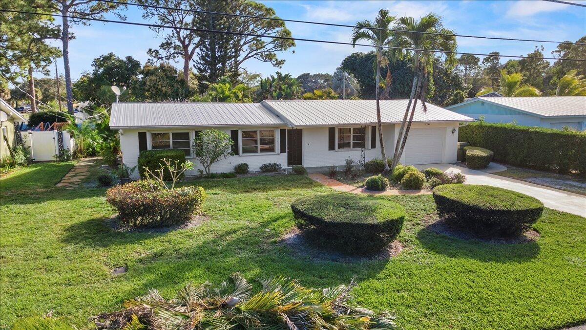 На продажу: $426,000 (3 спален, 2 ванн, 1368 Квадратных фут)