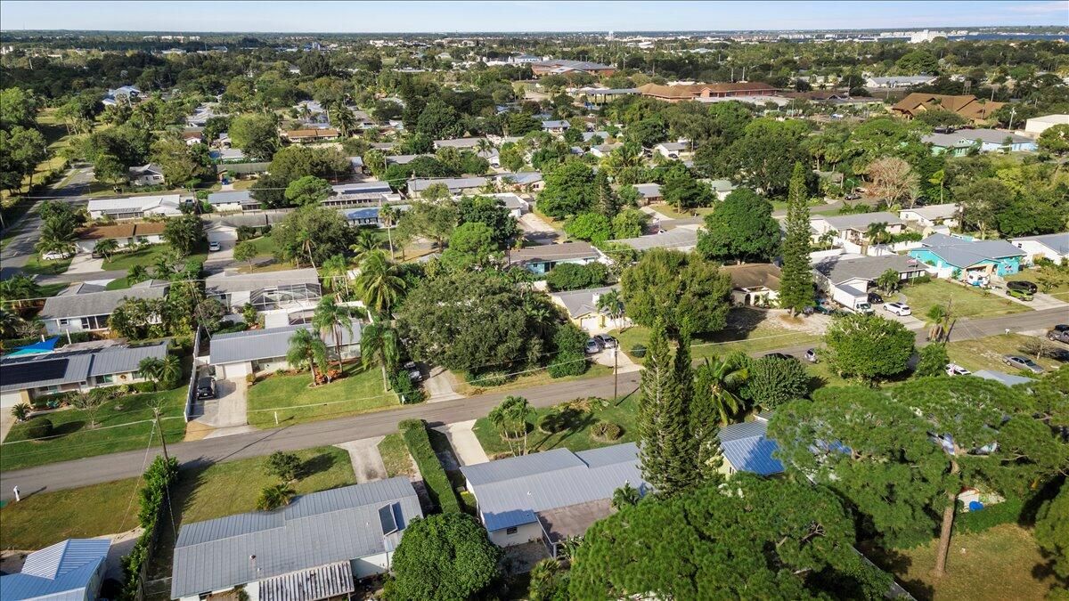 На продажу: $426,000 (3 спален, 2 ванн, 1368 Квадратных фут)