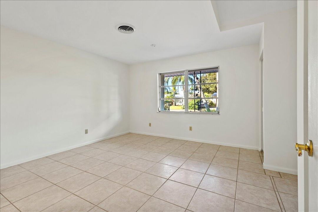 На продажу: $426,000 (3 спален, 2 ванн, 1368 Квадратных фут)