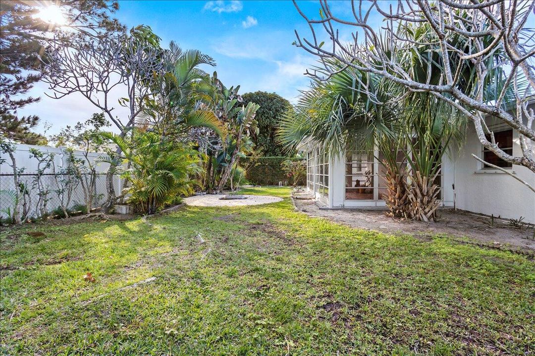 На продажу: $426,000 (3 спален, 2 ванн, 1368 Квадратных фут)