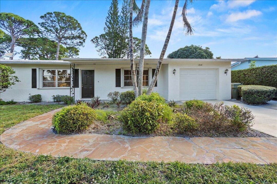 На продажу: $426,000 (3 спален, 2 ванн, 1368 Квадратных фут)