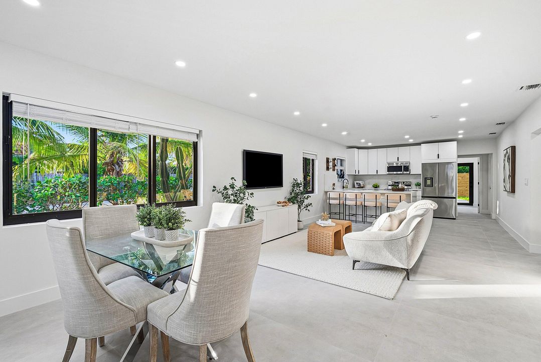 For Sale: $869,000 (2 beds, 2 baths, 1490 Square Feet)