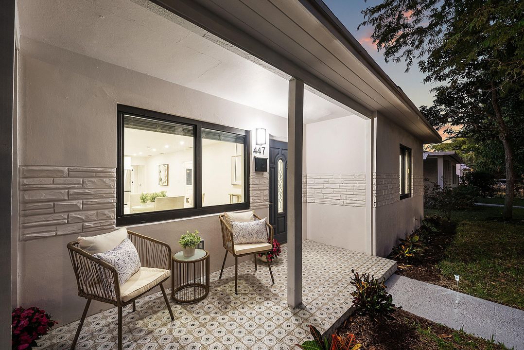 For Sale: $869,000 (2 beds, 2 baths, 1490 Square Feet)