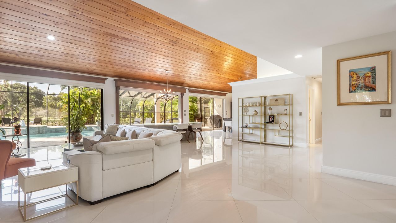 For Sale: $1,650,000 (3 beds, 3 baths, 3168 Square Feet)