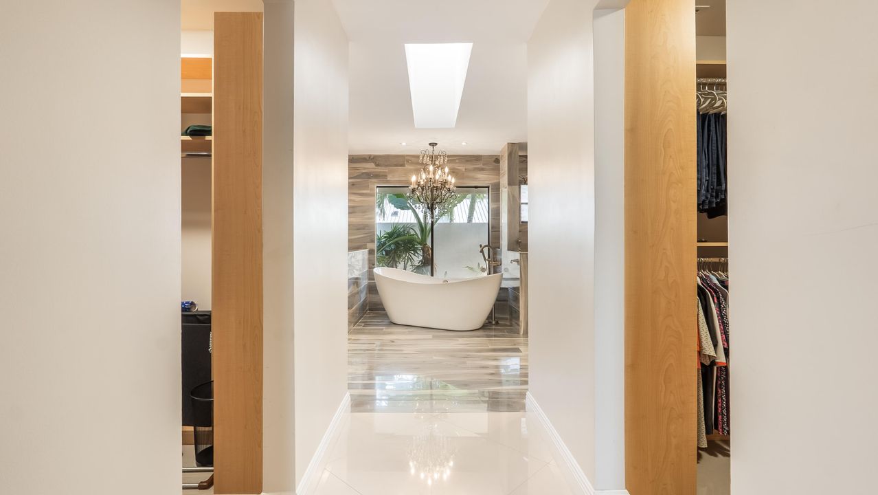 For Sale: $1,650,000 (3 beds, 3 baths, 3168 Square Feet)