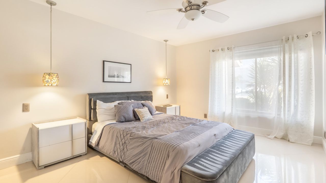 For Sale: $1,650,000 (3 beds, 3 baths, 3168 Square Feet)