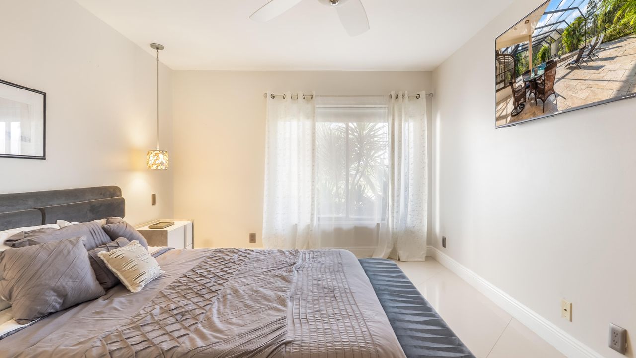 For Sale: $1,650,000 (3 beds, 3 baths, 3168 Square Feet)