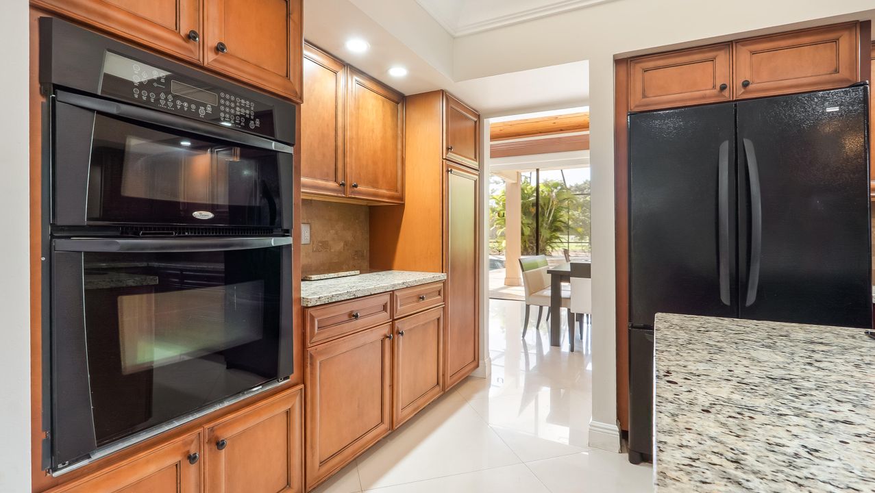 For Sale: $1,650,000 (3 beds, 3 baths, 3168 Square Feet)