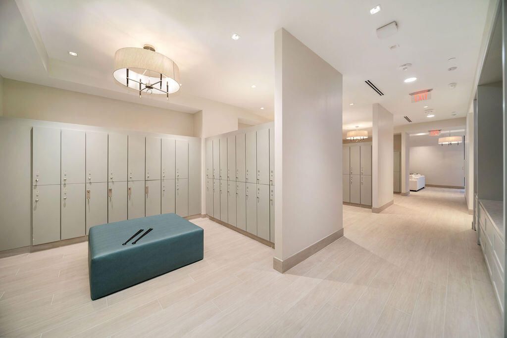 For Sale: $1,650,000 (3 beds, 3 baths, 3168 Square Feet)